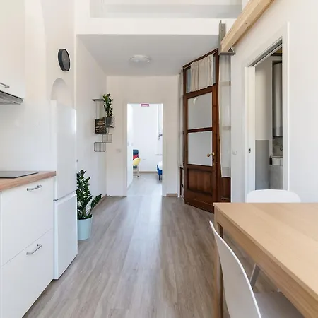 Guesthost - Mm2 Lambrate Bright Appartement